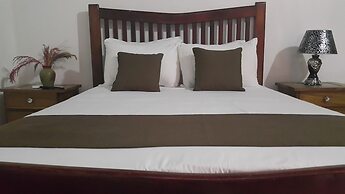 Hotel El Maltese – Lakefront