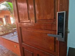 Hotel El Maltese – Lakefront