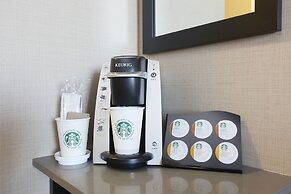 Pomeroy Inn And Suites Vermilion
