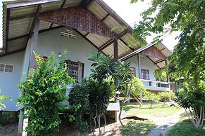 Phupha Bungalow