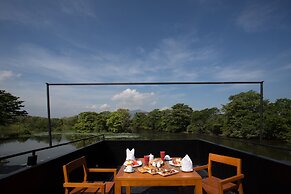 Kalundewa Retreat