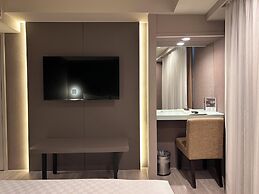 Forward Suites I
