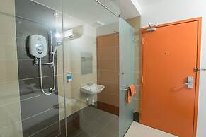 1 Hotel Mahkota Cheras