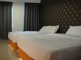 1 Hotel Mahkota Cheras