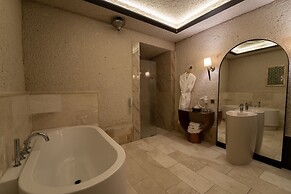 Artemis Cave Suites - Adults Only