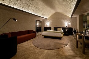 Artemis Cave Suites - Adults Only