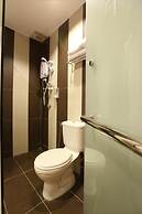 1 Hotel Taman Connaught