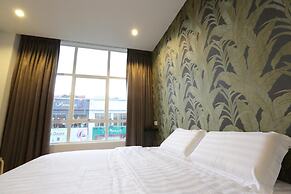 1 Hotel Taman Connaught