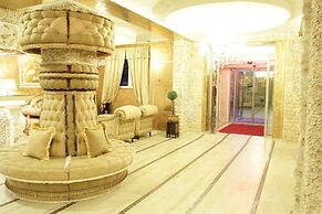 Bali Colosseum Hotel