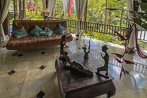 The Mahogany Villa