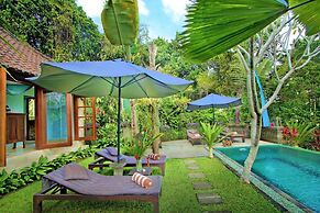 The Mahogany Villa