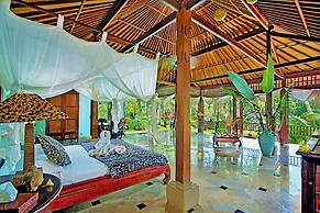 The Mahogany Villa