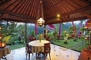 The Mahogany Villa
