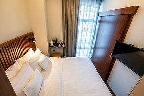 Discovery Hotel
