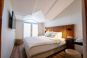 Discovery Hotel