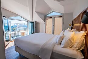 Discovery Hotel