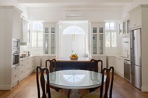 Lily Pond House at Le Lude