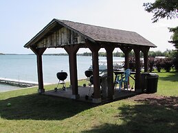 Grand Lake Resort