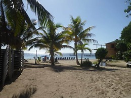 Foster's West Bay Resort