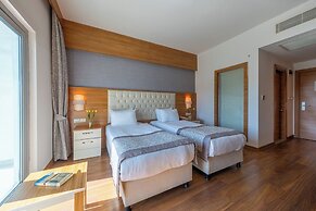 Parion Hotel