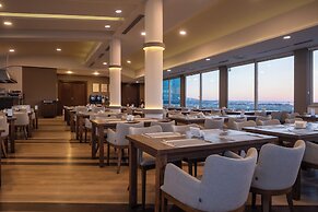 Parion Hotel