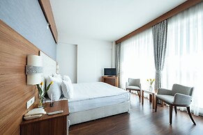 Parion Hotel