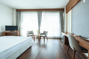 Parion Hotel