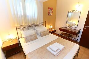 Vathi Hotel