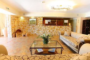 Vathi Hotel