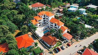 West Bay Colonial