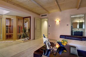 Iakovakis Suites & Spa