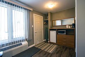 Howey Bay Motel & Restaurant
