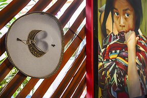 Mestizo Gallery