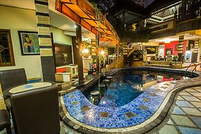 Sri Ratu Hotel