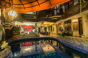 Sri Ratu Hotel