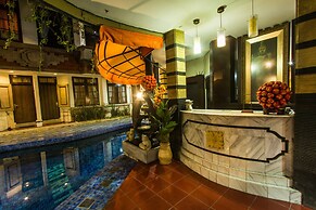 Sri Ratu Hotel