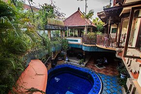 Sri Ratu Hotel