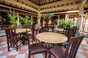 Sri Ratu Hotel