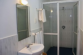 Roy Villa Beach Hotel