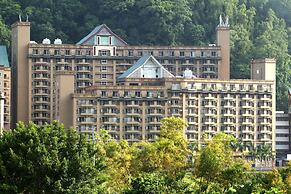 Hoya Hot Springs Hotel