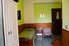 Tourist Hotel