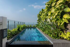 Alila Solo, Java