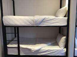 91 Loop - Hostel