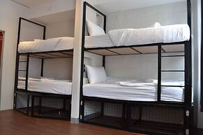 91 Loop - Hostel