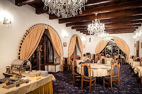 LH Hotel Gold