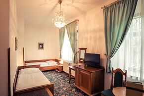LH Hotel Gold