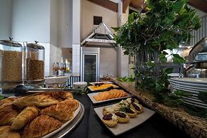 Riverstone Lodge