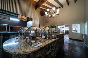 Riverstone Lodge