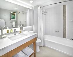 DoubleTree by Hilton Edmonton Downtown