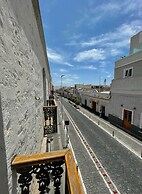 Hostal Lluvia de Oro